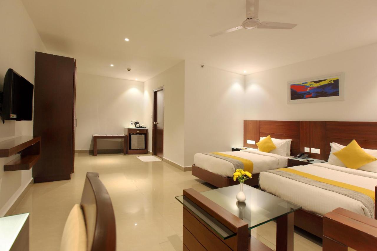 Hotel Park Residency Kuttiyadi Kuttyadi Екстериор снимка