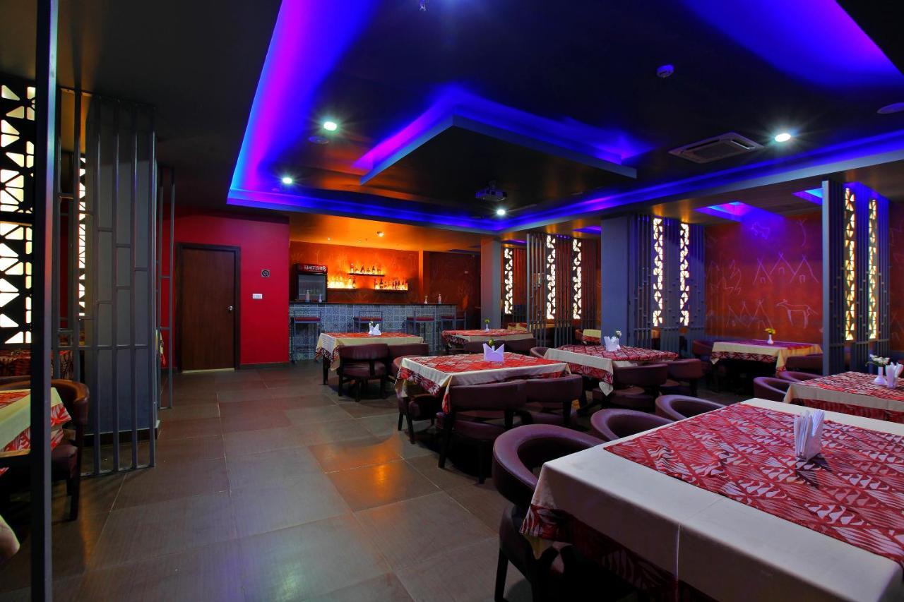 Hotel Park Residency Kuttiyadi Kuttyadi Екстериор снимка