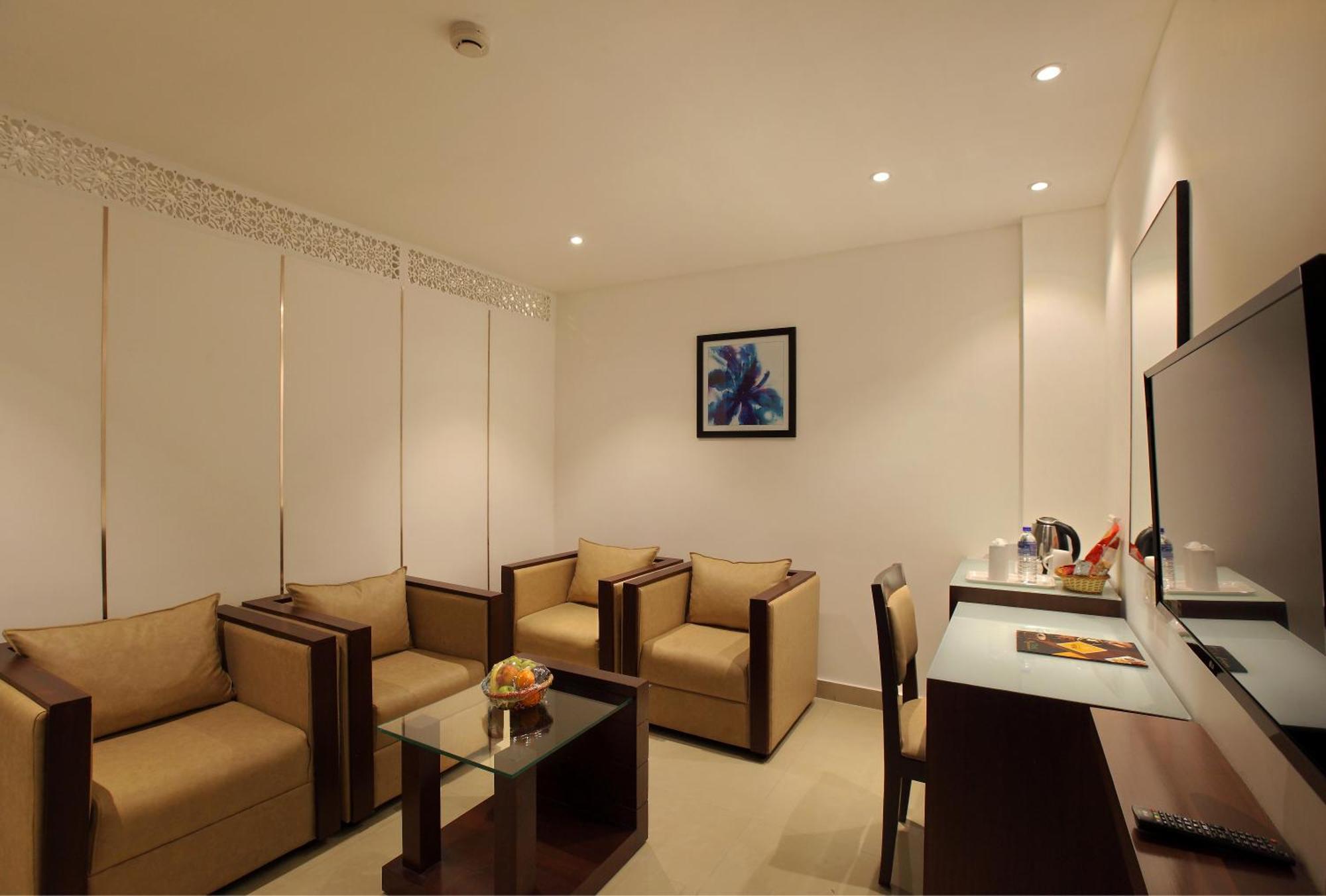 Hotel Park Residency Kuttiyadi Kuttyadi Екстериор снимка